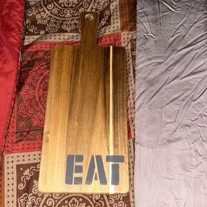 20x8 wooden farmhouse cutting board